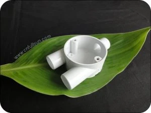 Boîtier de conduit en PVC Y Way BS4607 Standard