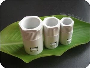 Raccords de conduits en PVC BS4607 Adaptateurs femelles
